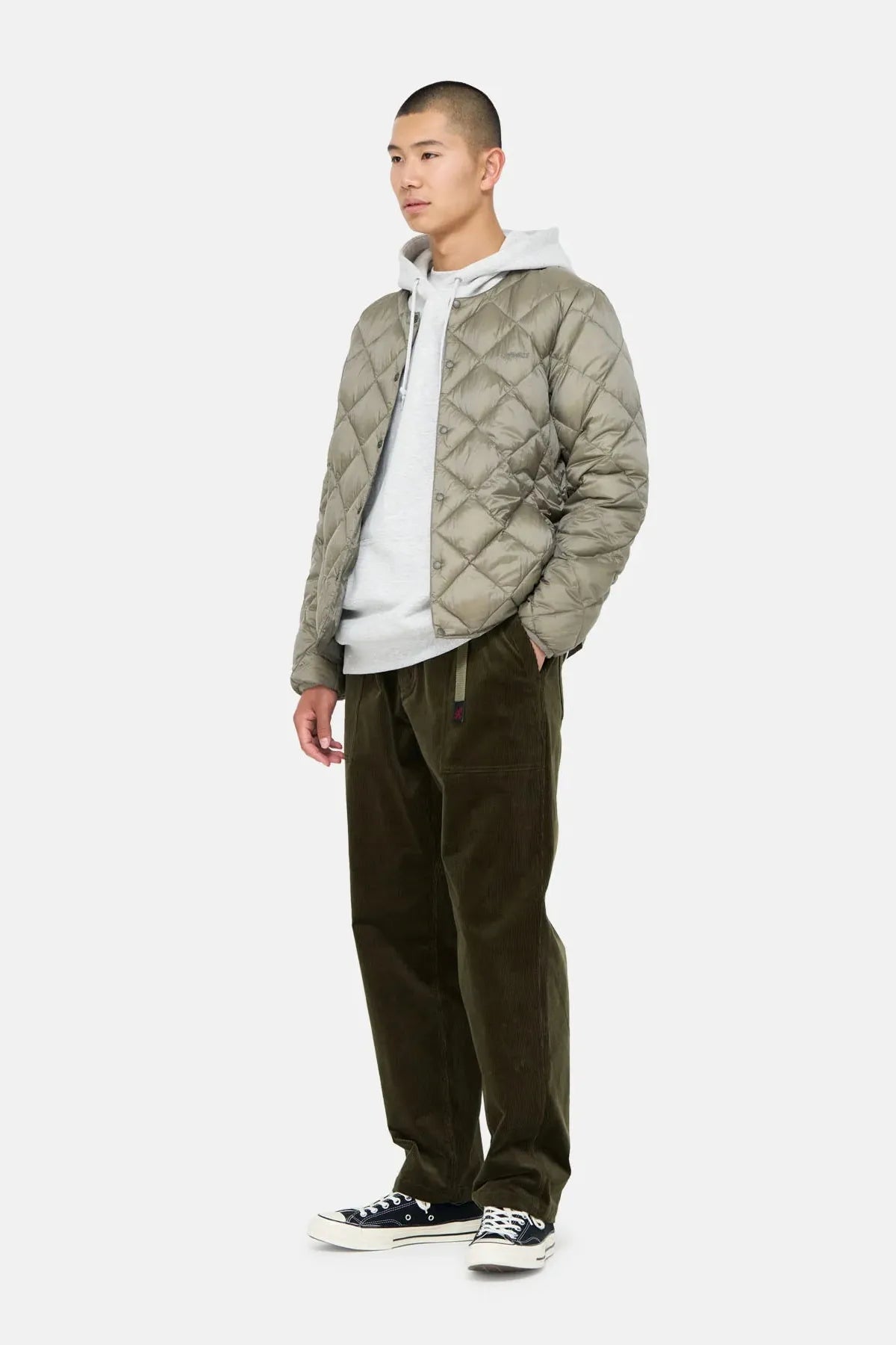 CORDUROY LOOSE TAPERED RIDGE PANT - OLIVE