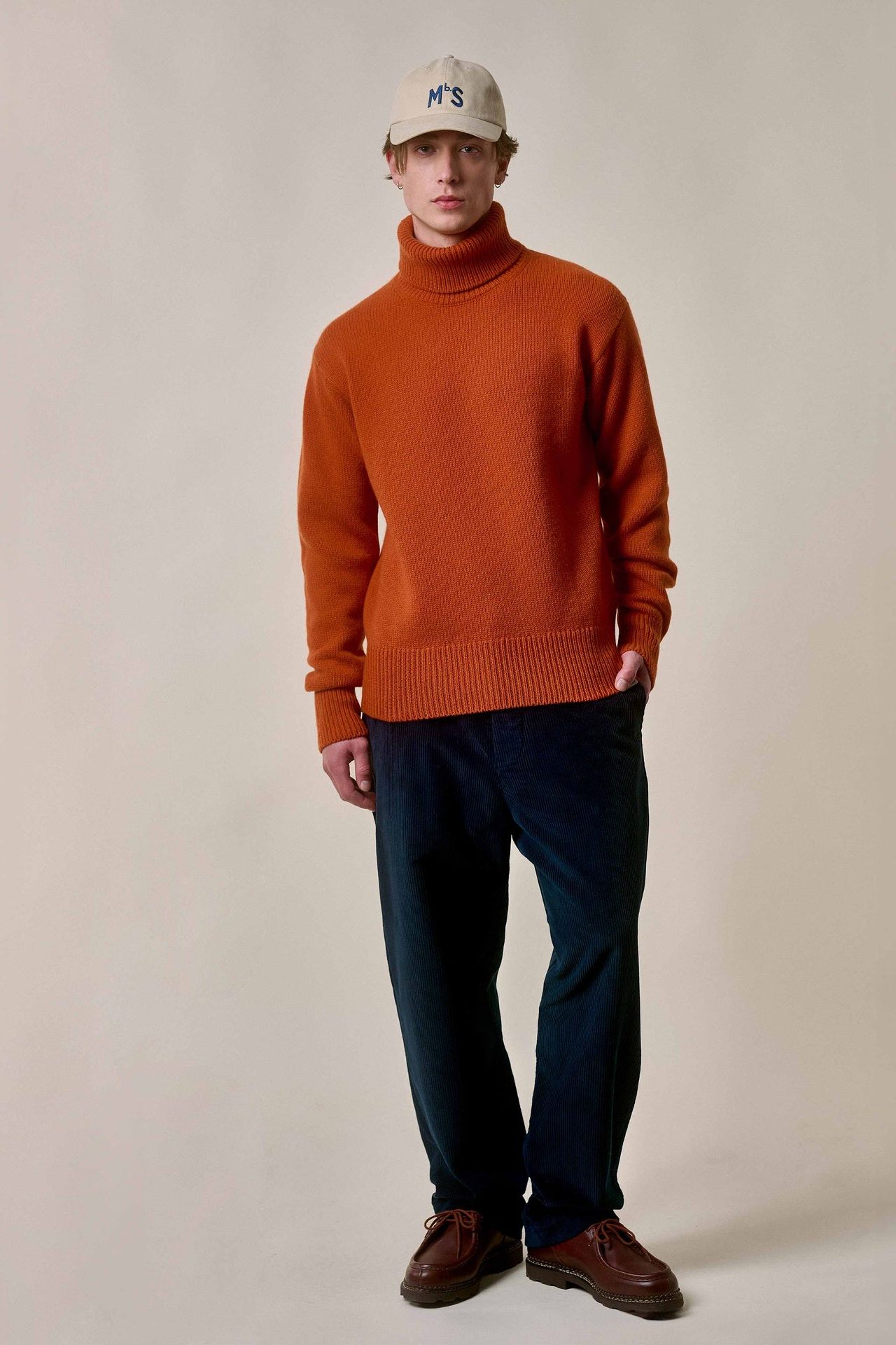 GOOD BASICS Turtleneck pullover, merino cashmere blend, relaxed fit - Rust